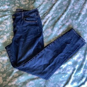 American Eagle Hi-Rise Jegging